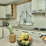Mario - With Pool Apartment *