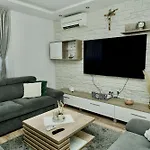 Mario - With Pool Apartment Primorski Dolac