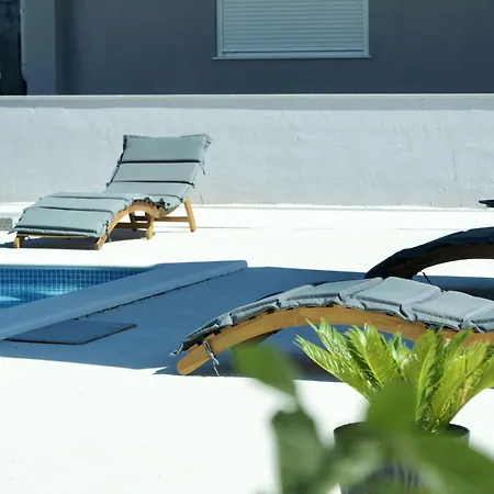 Apartment Mario - With Pool *