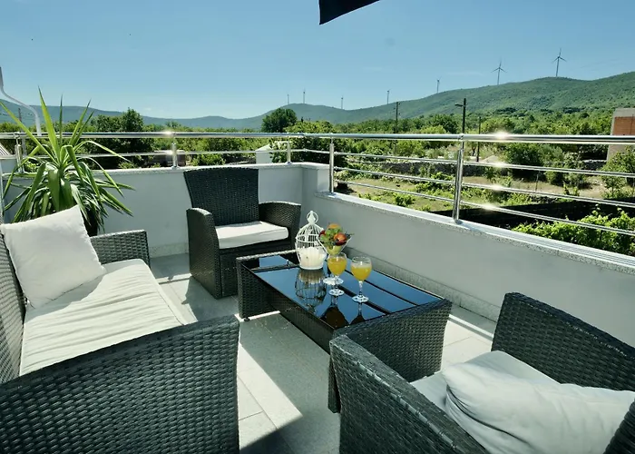 Mario - With Pool Apartamento