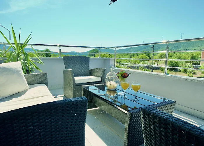 Apartamento Mario - With Pool Primorski Dolac